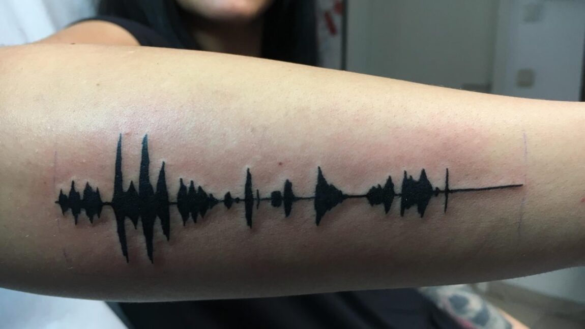 Belli da vedere, belli da ascoltare: alla scoperta dei tatuaggi sonori